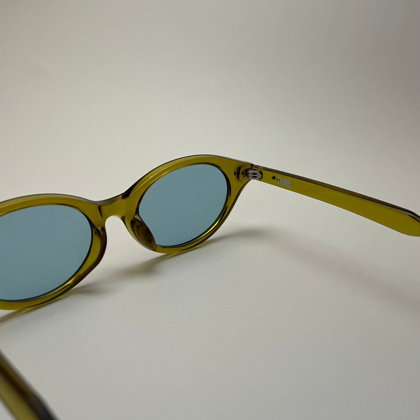 AMELYE / YELLOW LIGHT BLUE