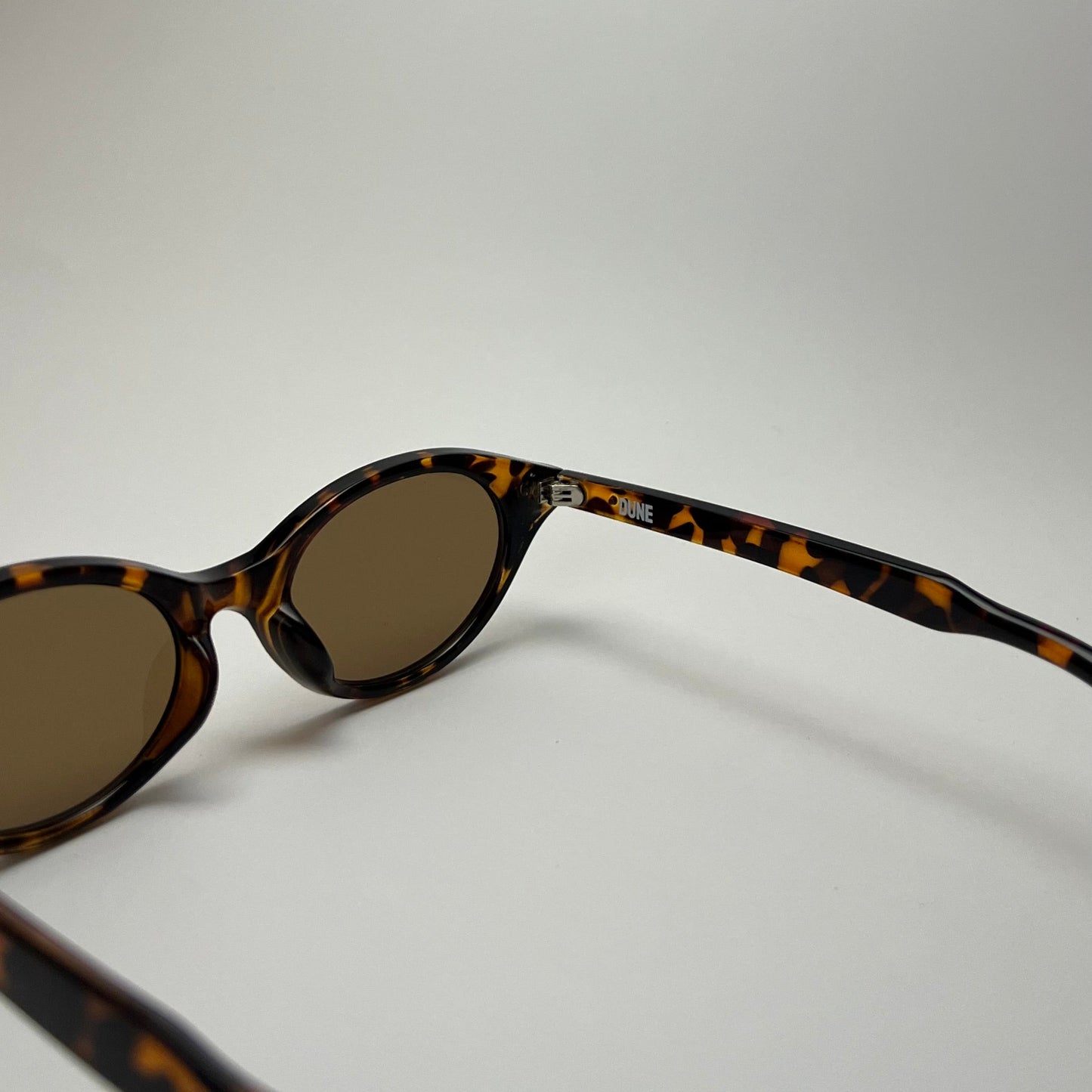 AMELYE / TORTOISE BROWN