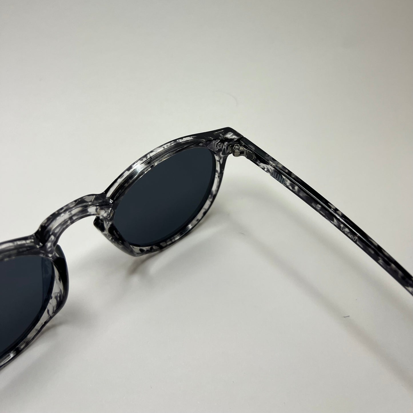 MONROE / WORN GRAY