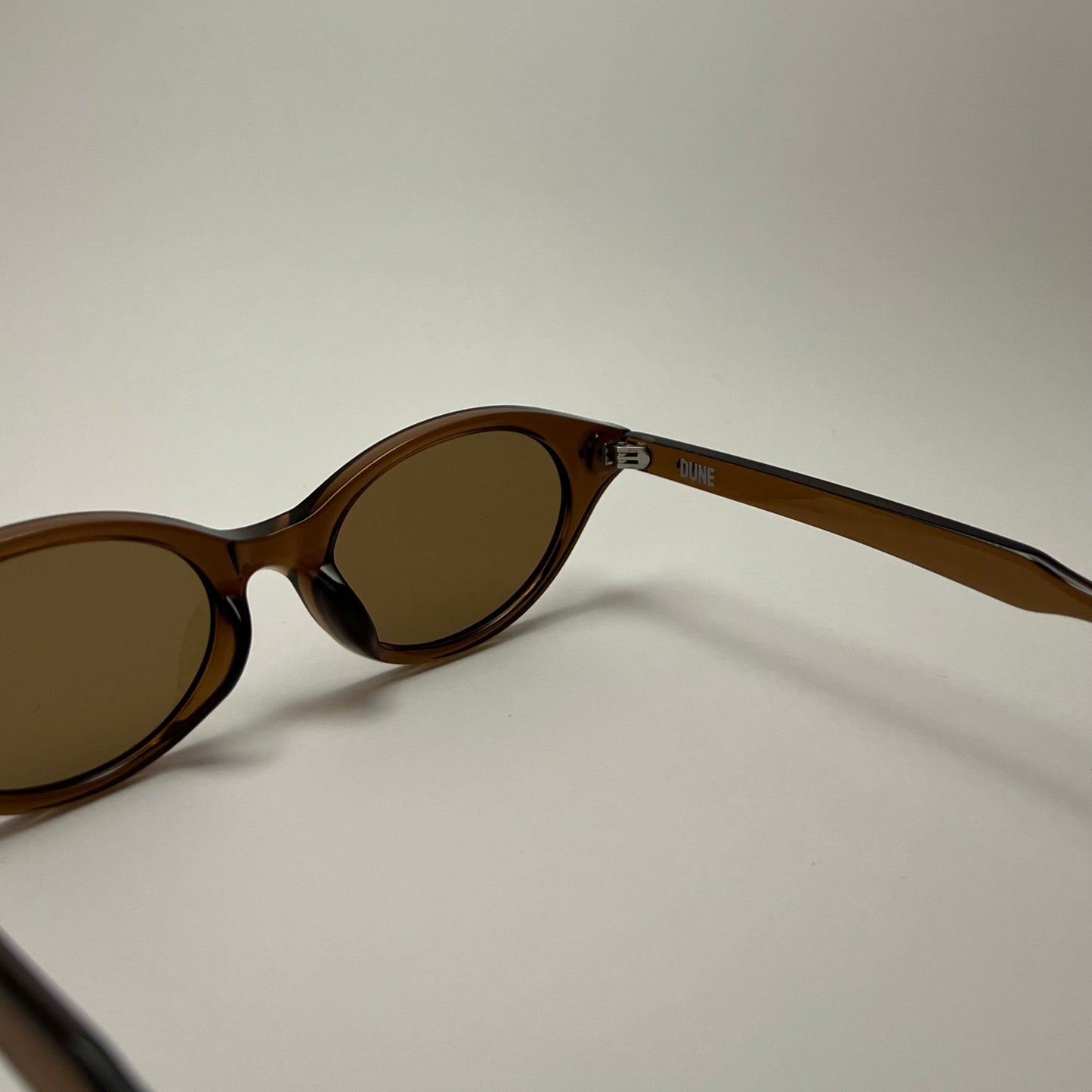 AMELYE / BROWN