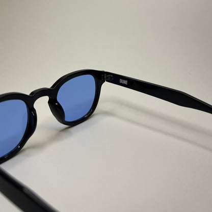NOMAD / BLACK LIGHT BLUE